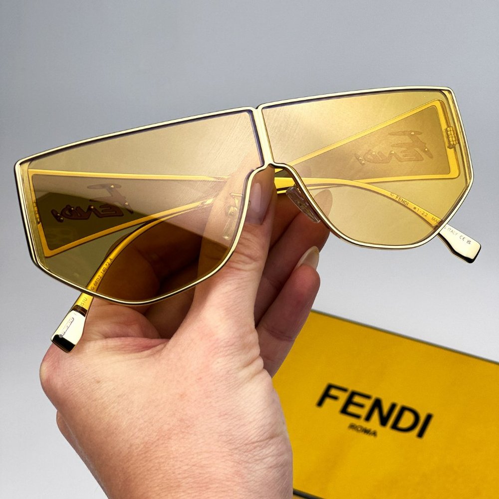 Fendi FE40051U 32G Sunglasses Shiny Gold Solid Yellow Shield Unisex FE 40051U - Picture 3 of 14